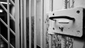 Жителя Бельц на девять лет лишили свободы за убийство знакомой