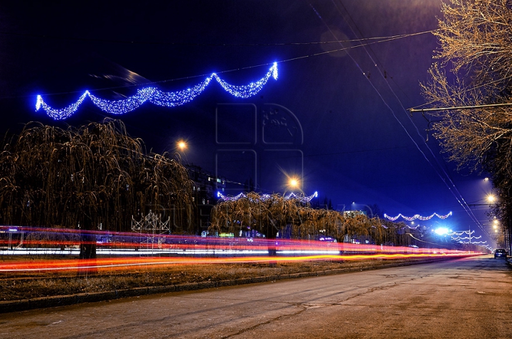 Волшебный ночной Кишинев в преддверии зимних праздников (ФОТОГАЛЕРЕЯ)