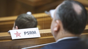 Старейший депутат требует созыва заседания парламента, но регламент не дает ему этого права