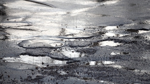 В болота превращаются столичные улицы каждый раз, как тает снег