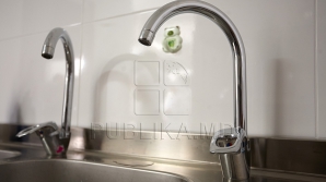 Без воды остались жильцы нескольких квартир в доме по улице Алба-Юлия