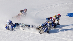 Определились главные претенденты на победу в чемпионате мира по мотогонкам на льду