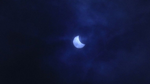 Самое масштабное за 15 лет солнечное затмение в Европе закончилось (ФОТОРЕПОРТАЖ)