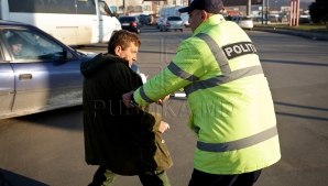 Все больше молдавских полицейских подвергаются унижениям