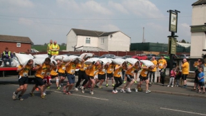 В Англии прошел чемпионат по переноске угля