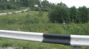 Городские власти не способны решить проблему крестов на дорогах 