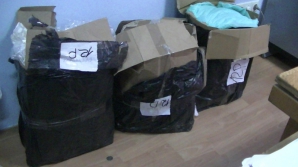 На таможне задержали контрабанду одежды известных брендов (ВИДЕО)