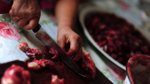 Антисанитария на улицах Кишинева: мясо разделывают на глазах у прохожих (ФОТО/ВИДЕО)