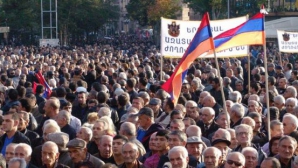 В Ереване протестующие требуют встречи с президентом