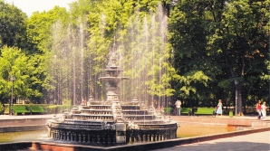 В центральном парке Кишинева проходит ярмарка вакансий