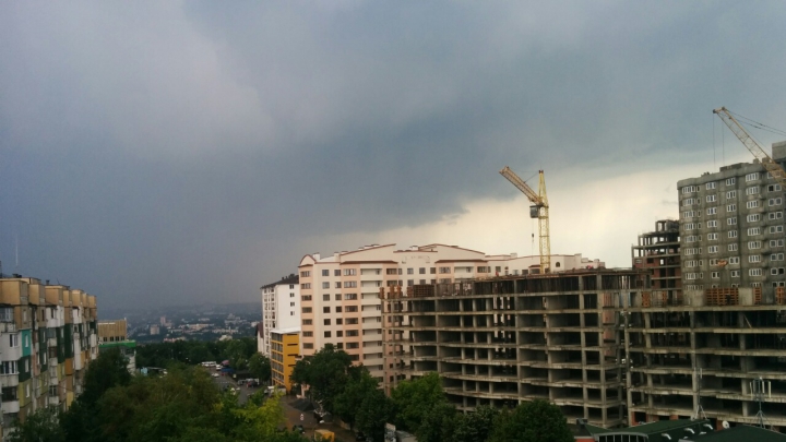 Июль начнется с дождей и гроз