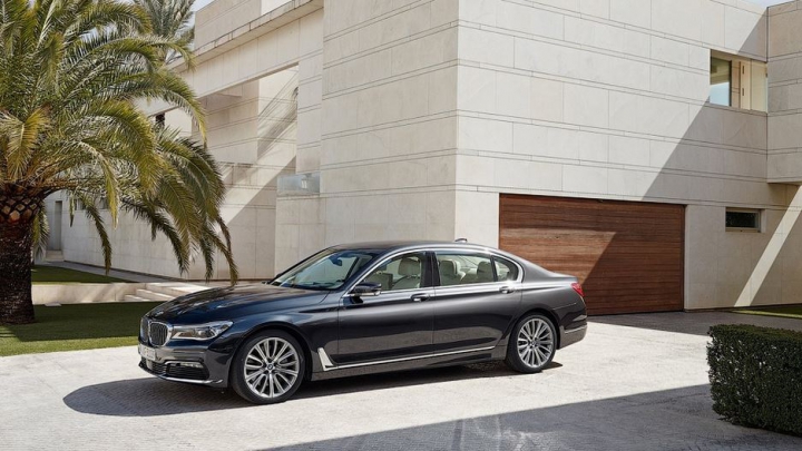 Топовая версия BMW 7-Series нового поколения появится в 2016 году