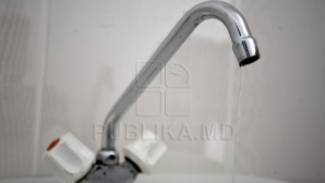 В 40-градусную жару "Apă-Canal" решил отключить воду на нескольких улицах Кишинева