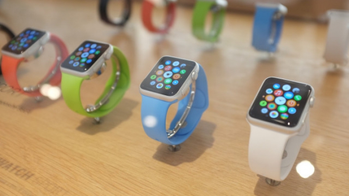 Продажи Apple Watch упали на 90%