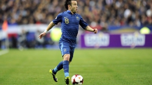 Матьё Вальбуэна подписал контракт с французским клубом "Лион"