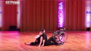 Танцовщица в инвалидном кресле произвела фурор на чемпионате мира по танго
