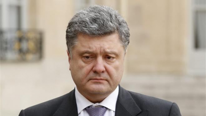 Порошенко: Вероятность эскалации на Донбассе растет с приближением Дня независимости