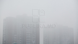 Кишинев окутан таинственным туманом (ФОТО/ВИДЕО)