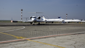 В Международном аэропорту Кишинева стартовало красочное авиашоу