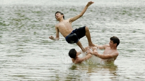 Горожане воспользовались солнечной погодой и отправились в Вадул-луй-Водэ