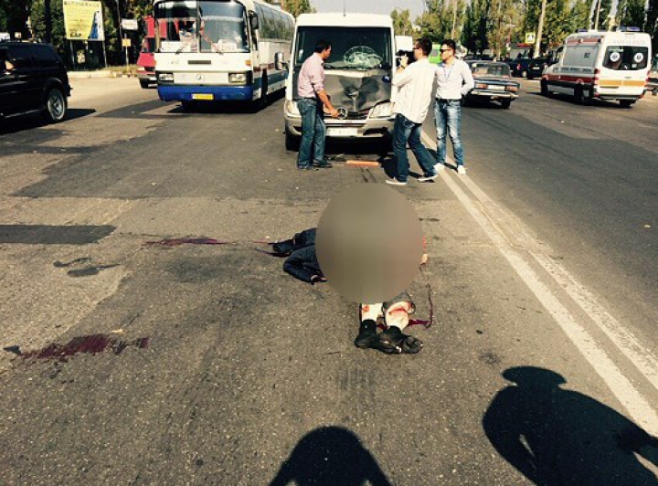 ДТП на Северном вокзале столицы: мужчину насмерть сбил микроавтобус