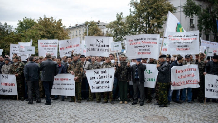 Любители охоты и рыбалки вышли на акцию протеста (ФОТО)