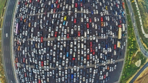 Гигантская пробка в Китае растянулась на километры (ФОТО/ВИДЕО)