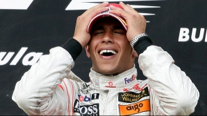 Гран-при России в гонках "Формула-1" выиграл Льюис Хэмилтон