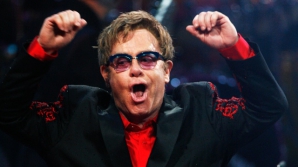 Элтон Джон сыграл в теннис в паре с Мартиной Навратиловой