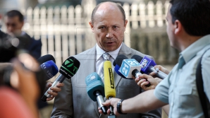 Валерий Стрелец проведет брифинг перед рассмотрением вотума недоверия правительству