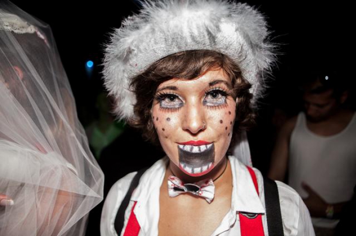 Кровавая вечеринка вампиров в Нью-Йорке (ФОТО)