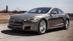 Tesla отзовет 90 тысяч проданных седанов Model S