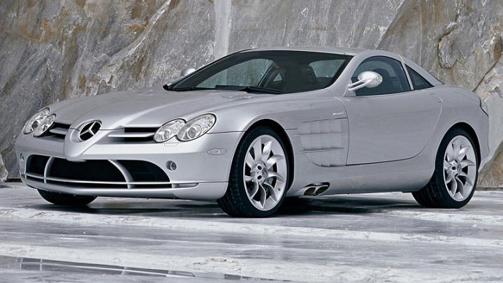 Новый Mercedes SLR станет гибридом