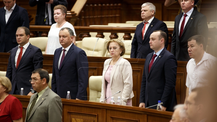 Социалисты потребовали отставки председателя парламента Андриана Канду