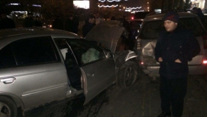 Цепная авария на бульваре Дачия: первые фото с места происшествия