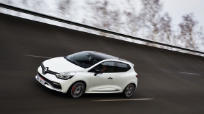 Модифицированный Renault Clio RS установил рекорд Нюрбургринга