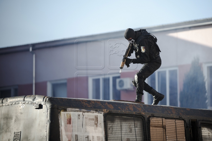 Выстрелы и задержание преступников: Fulger показал, на что способен (ФОТО)