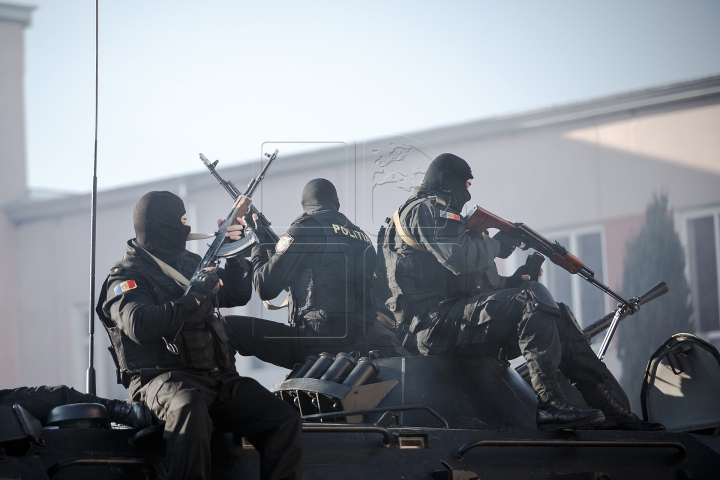 Выстрелы и задержание преступников: Fulger показал, на что способен (ФОТО)