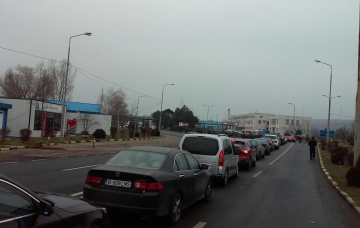 Граждан Молдовы  тщательно проверяют на КПП Леушены-Албица