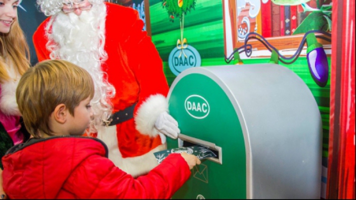 (Р) Santa Land Rover Moldova