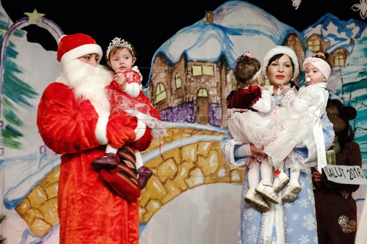 В женской тюрьме села Руска устроили конкурс талантов (ФОТОРЕПОРТАЖ)