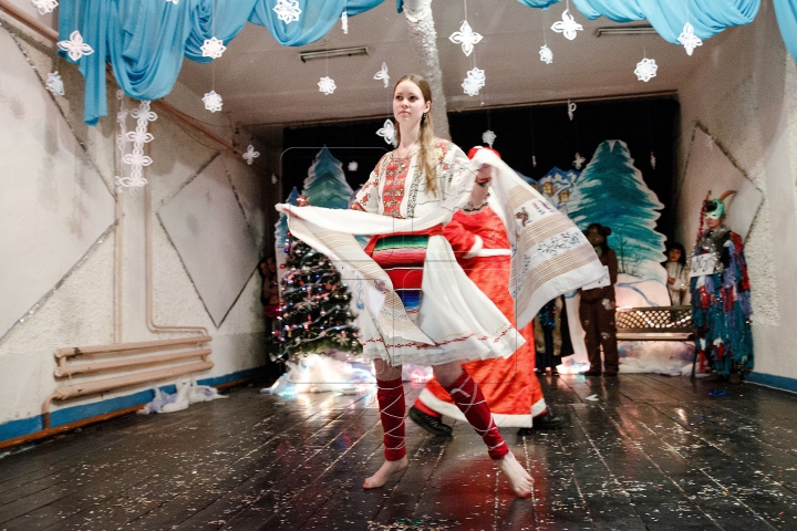 В женской тюрьме села Руска устроили конкурс талантов (ФОТОРЕПОРТАЖ)