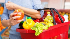 Цены на основные продукты питания в мире продолжают снижаться