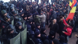 На группу унионистов напали в момент возложения цветов