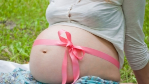 53-летняя американка родила ребенка для своей дочери