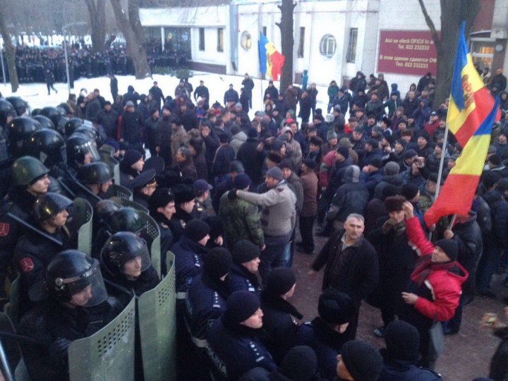 Протест у парламента: хроника событий (ФОТО, ВИДЕО)