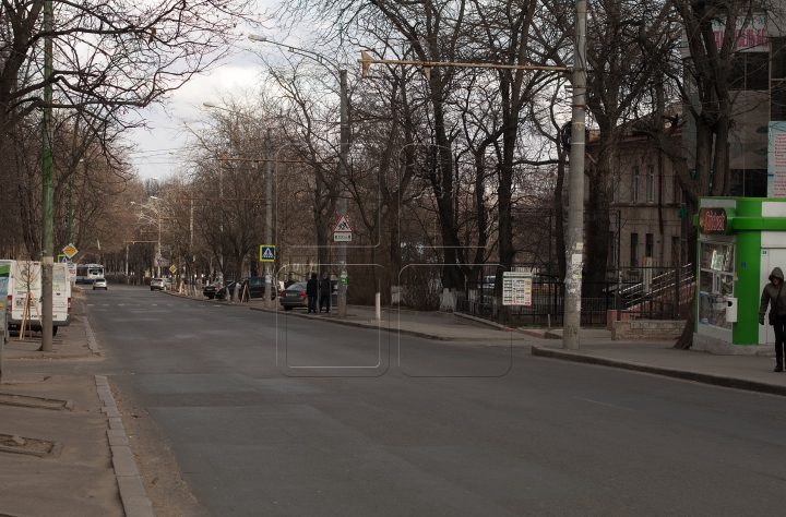 Пустынные столичные улицы в первый день Нового года (ФОТО)