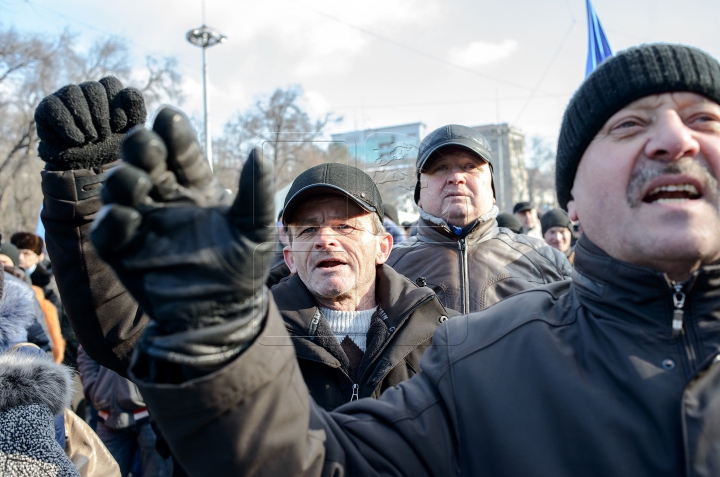 Воскресные протесты в Кишиневе (ФОТОРЕПОРТАЖ)