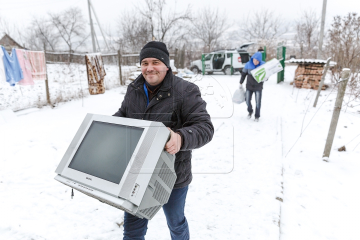 Многодетная семья из Калараша получила новогодние подарки от журналистов GMG (ФОТО)