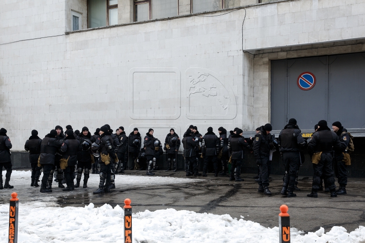 Фоторепортаж с митинга в поддержку назначения нового правительства